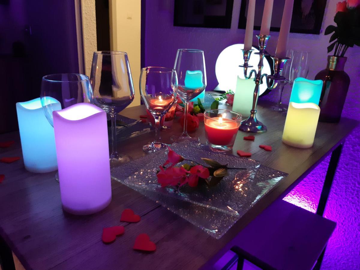 Luxe Sauna Privatif Et Grand Bain Jacuzzi A Deux A Biscarosse Plage Pour Nuit Romantique Avec Decoration Led Et Bougies Biscarrosse Eksteriør bilde