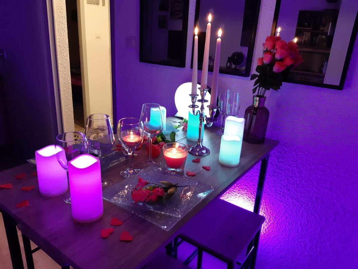 Luxe Sauna Privatif Et Grand Bain Jacuzzi A Deux A Biscarosse Plage Pour Nuit Romantique Avec Decoration Led Et Bougies Biscarrosse Eksteriør bilde