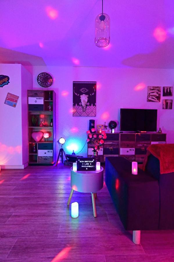 Luxe Sauna Privatif Et Grand Bain Jacuzzi A Deux A Biscarosse Plage Pour Nuit Romantique Avec Decoration Led Et Bougies Biscarrosse Eksteriør bilde