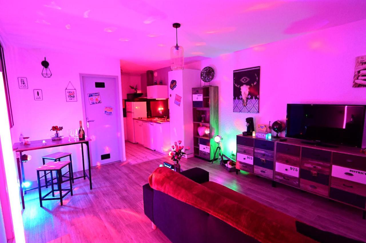 Luxe Sauna Privatif Et Grand Bain Jacuzzi A Deux A Biscarosse Plage Pour Nuit Romantique Avec Decoration Led Et Bougies Biscarrosse Eksteriør bilde