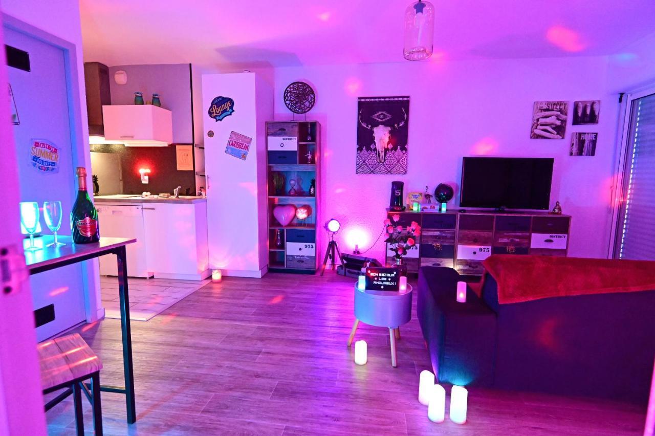 Luxe Sauna Privatif Et Grand Bain Jacuzzi A Deux A Biscarosse Plage Pour Nuit Romantique Avec Decoration Led Et Bougies Biscarrosse Eksteriør bilde